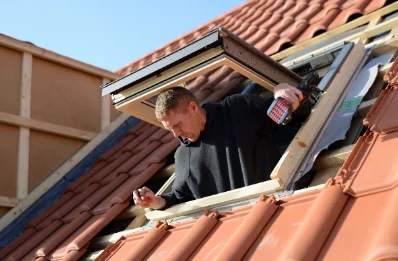 Pose de fenêtres de toit Velux à Verpillières